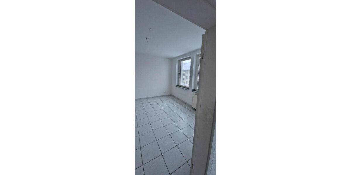 Etagenwohnung Mönchengladbach Nord - 3 Zimmer, 85 m&sup2;, 1.285&euro; | Angebot:25177777