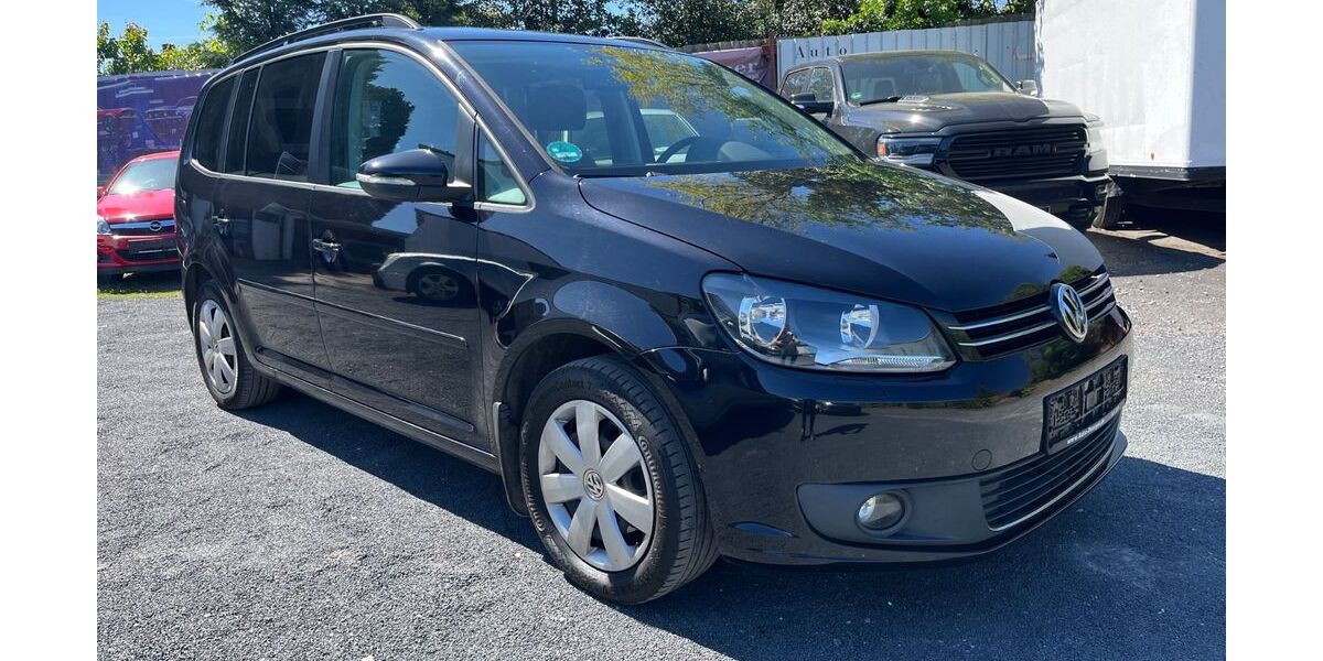 VW Touran 270.000 km 4.940 &euro; Krefeld 47809