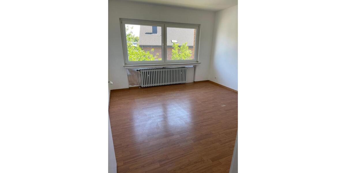 Etagenwohnung Mönchengladbach Ost - 3 Zimmer, 72 m&sup2;, 1.485&euro; | Angebot:26385457