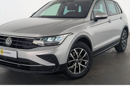 VW Tiguan 68.000 km 24.660 &euro; Düsseldorf 40599