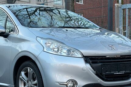 Peugeot 208 122.774 km 5.777 &euro; Mönchengladbach 41068