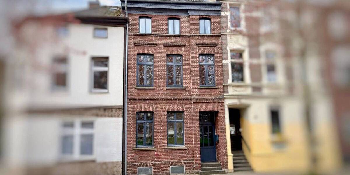 Reihenmittelhaus Mönchengladbach Rheydt - 6 Zimmer, 188 m&sup2;, 1.850&euro; | Angebot:26642814