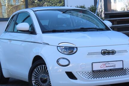 Fiat 500e 12.224 km 17.900 &euro; Neuss 41469