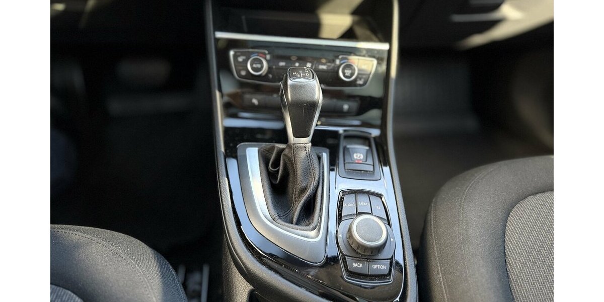 BMW 218 Active Tourer i / Advantage / PANO / Keyless 70.000 km 16.390 &euro; Mönchengladbach 41066