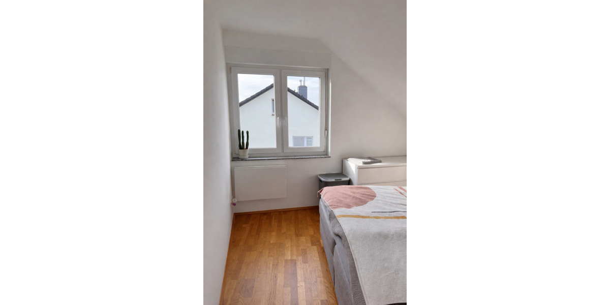 Dachgeschoßwohnung Haan - 2.5 Zimmer, 78 m&sup2;, 1.200&euro; | Angebot:25833787