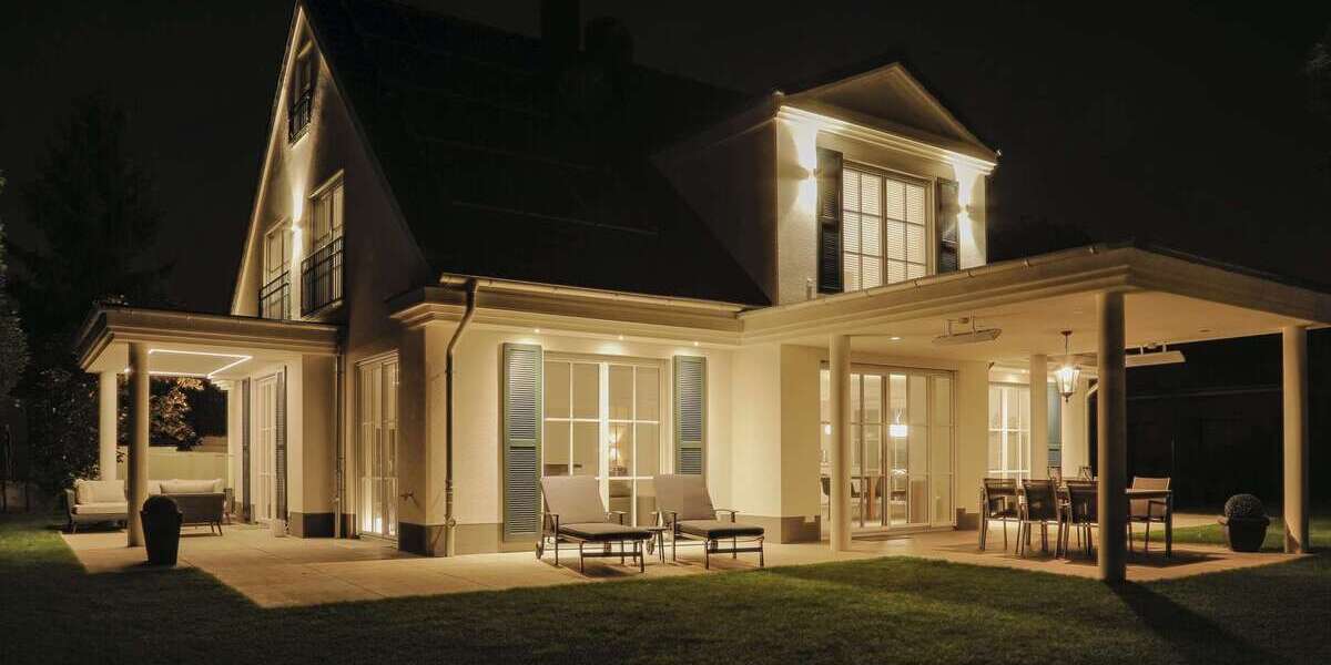 Einfamilienhaus Düsseldorf Stadtbezirk 9 - 7 Zimmer, 300 m&sup2;, 2.695.000&euro; | Angebot:24537531