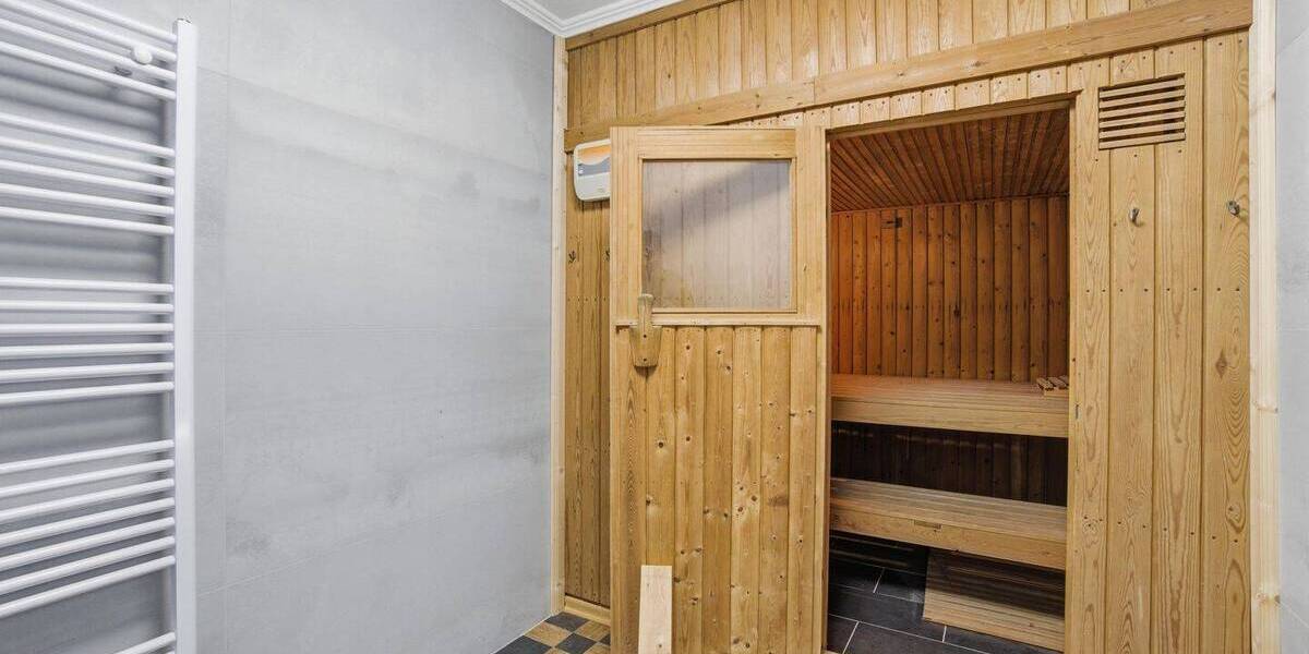 Einfamilienhaus Neuss Reuschenberg - 7 Zimmer, 475 m&sup2;, 2.790.000&euro; | Angebot:26687526