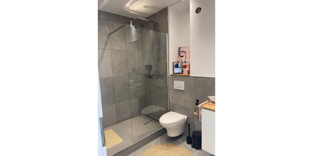 Dachgeschoßwohnung Moers - 2.5 Zimmer, 67 m&sup2;, 195.000&euro; | Angebot:26051235