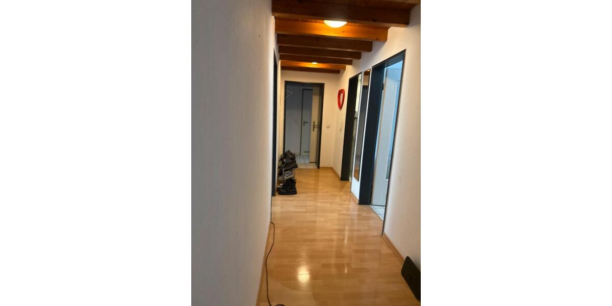 Etagenwohnung Düsseldorf Oberbilk - 4 Zimmer, 95 m&sup2;, 1.277&euro; | Angebot:26442793