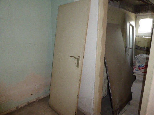 Gewerbeobjekt Düsseldorf Rath - 8 Zimmer, 156 m&sup2;, 350.000&euro; | Angebot:25665198