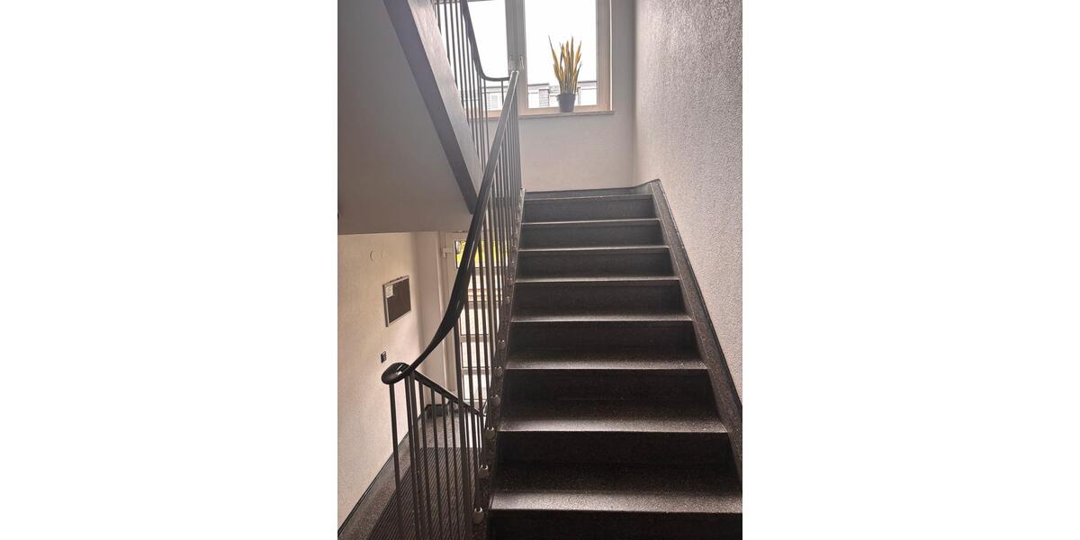 Dachgeschoßwohnung Hilden - 3 Zimmer, 77 m&sup2;, 259.000&euro; | Angebot:26538028