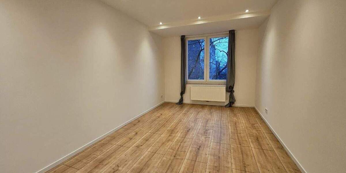 Etagenwohnung Düsseldorf Bilk - 3 Zimmer, 82 m&sup2;, 390.000&euro; | Angebot:25799478