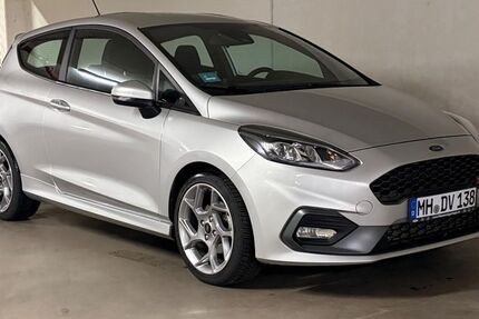 Ford Fiesta 34.032 km 16.000 &euro; Mülheim 45478