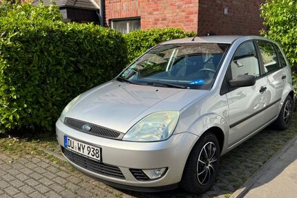 Ford Fiesta 125.506 km 1.750 &euro; Duisburg 47259