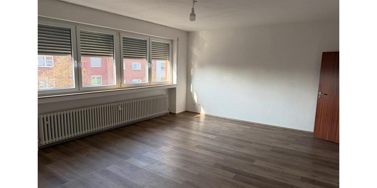 Etagenwohnung Oberhausen Alstaden - 3.5 Zimmer, 88 m&sup2;, 850&euro; | Angebot:25287423