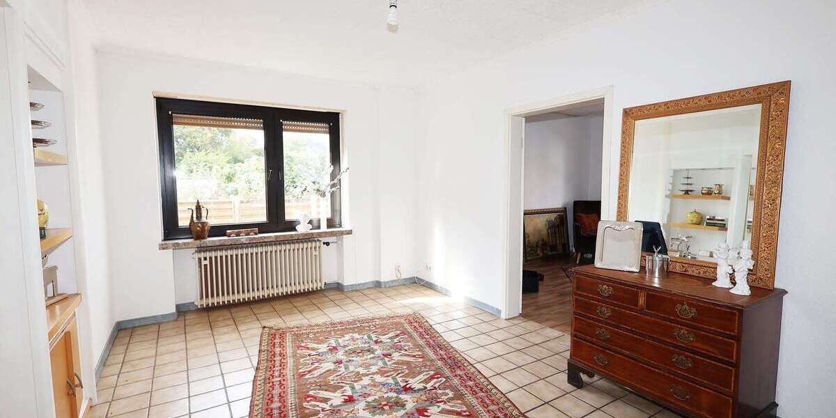 Einfamilienhaus Viersen Hülsdonk - 7 Zimmer, 110 m&sup2;, 239.000&euro; | Angebot:25455986