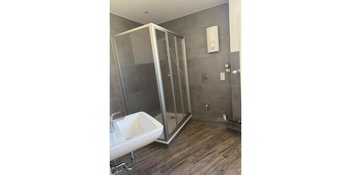 Etagenwohnung Duisburg - 4 Zimmer, 120 m&sup2;, 1.130&euro; | Angebot:26439190
