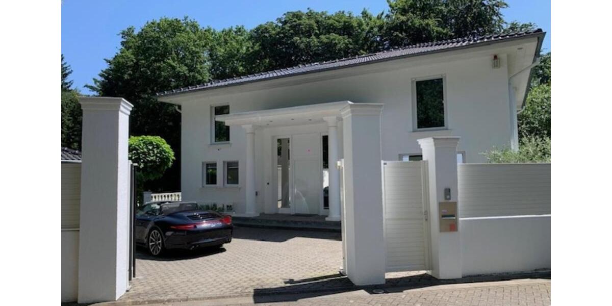Villa Mönchengladbach Nord - 6 Zimmer, 340 m&sup2;, 7.000&euro; | Angebot:24381556