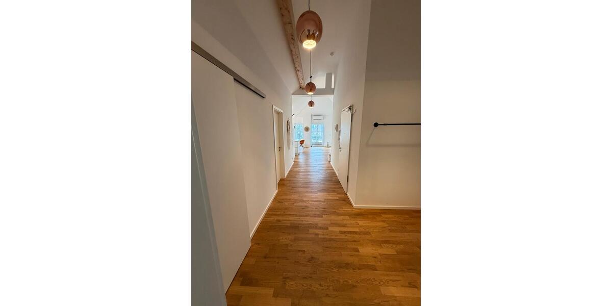 Dachgeschoßwohnung Krefeld Gellep-Stratum - 3.5 Zimmer, 115 m&sup2;, 1.900&euro; | Angebot:25205244