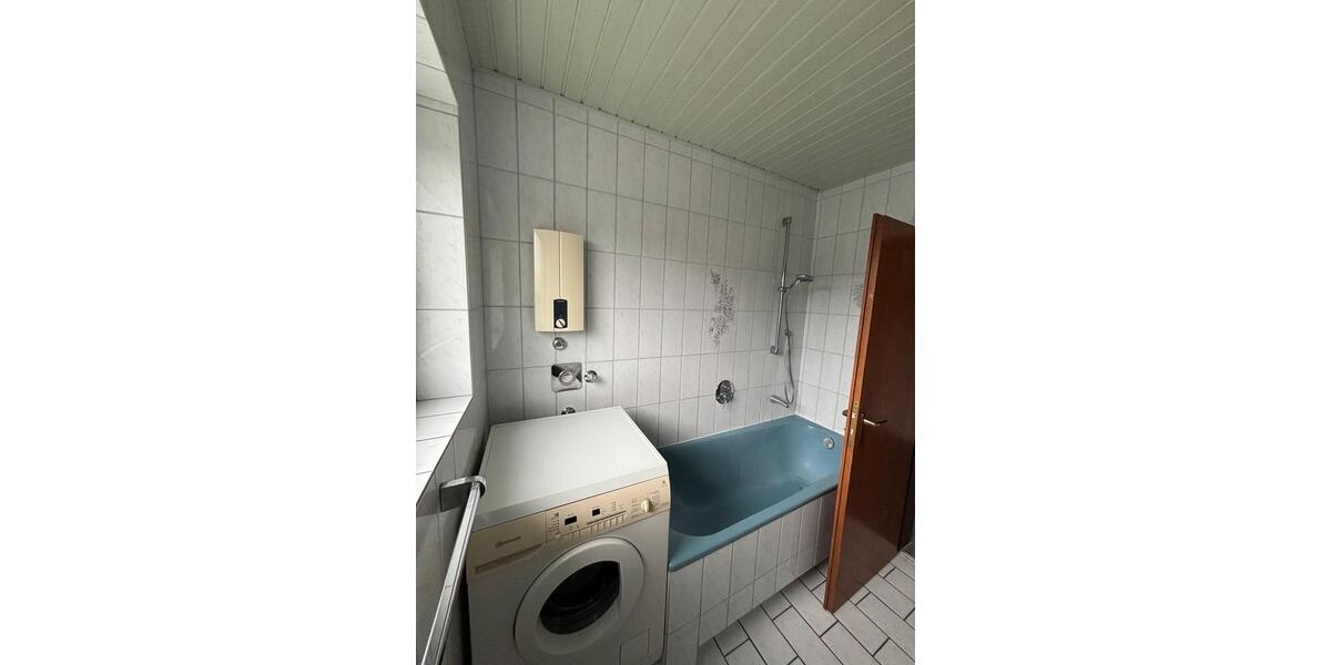 Etagenwohnung Langenfeld (Rheinland) - 3 Zimmer, 66 m&sup2;, 1.100&euro; | Angebot:26031704