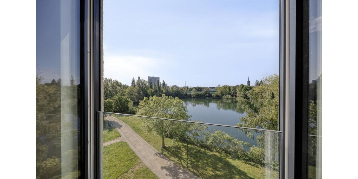 Etagenwohnung Düsseldorf Heerdt - 4 Zimmer, 102 m&sup2;, 2.754&euro; | Angebot:26503883