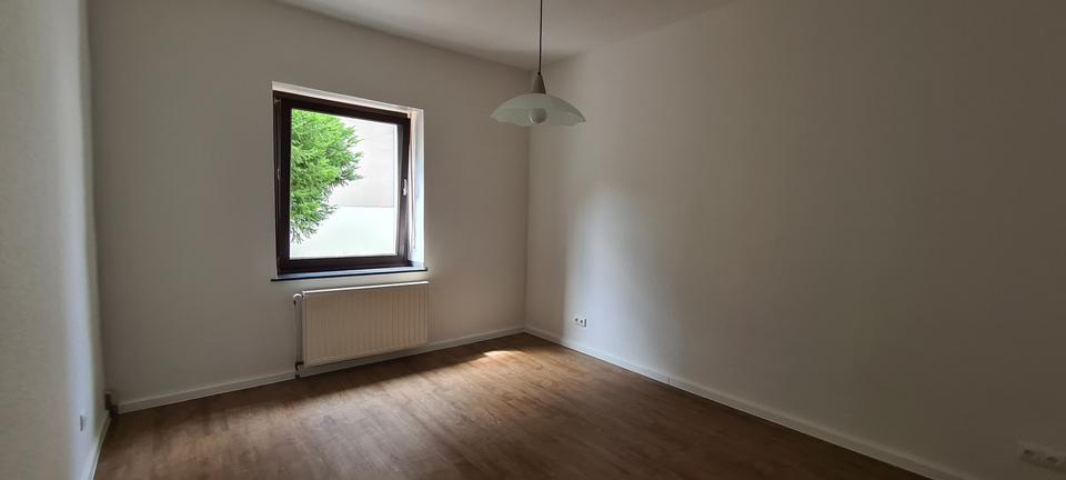 Erdgeschoßwohnung Mönchengladbach - 2 Zimmer, 83 m&sup2;, 830&euro; | Angebot:25884330