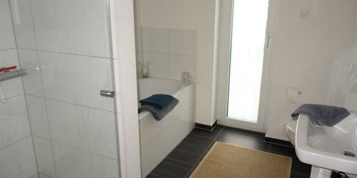 Etagenwohnung Mönchengladbach Stadtmitte - 3 Zimmer, 89 m&sup2;, 1.188&euro; | Angebot:26453955