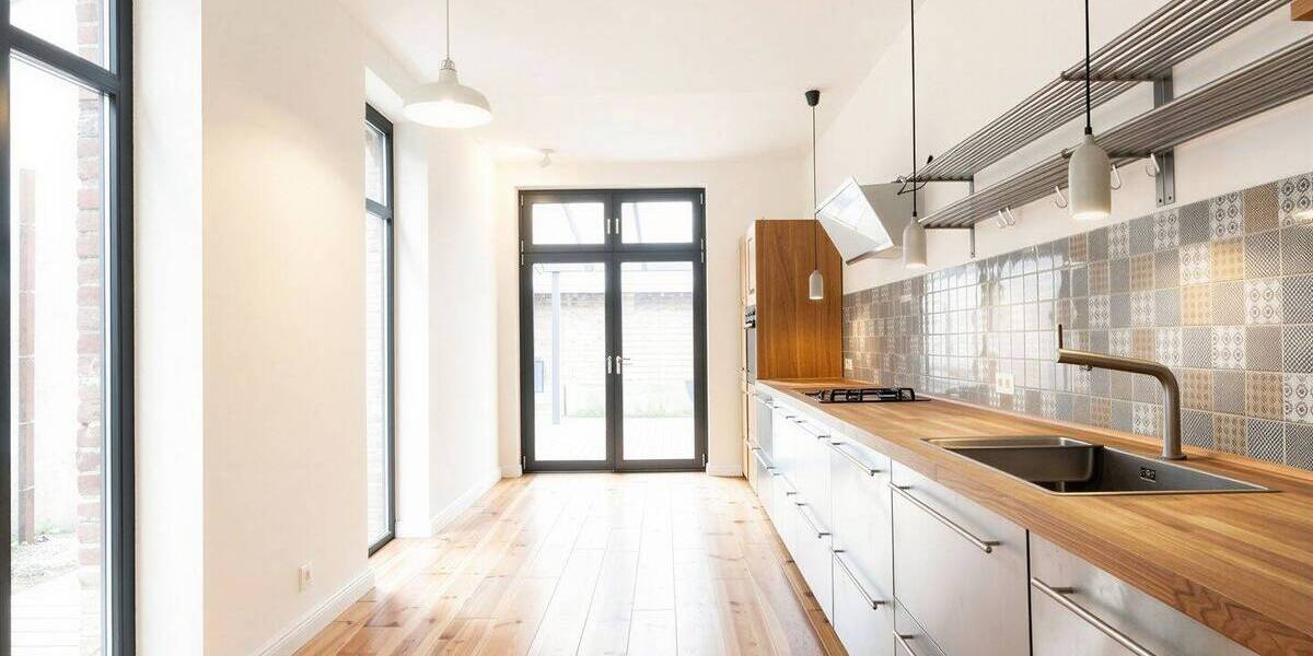 Reihenmittelhaus Mönchengladbach Rheydt - 6 Zimmer, 188 m&sup2;, 1.850&euro; | Angebot:26642814