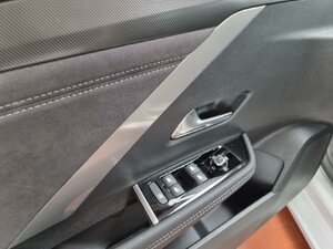 Opel Astra Ultimate Diesel AHK Head Up Navi 19.245 km 31.590 &euro; HAAN 42781