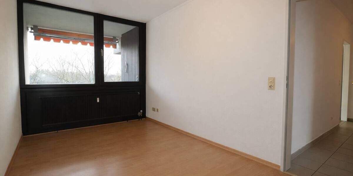Etagenwohnung Neuss Stadionviertel - 3 Zimmer, 78 m&sup2;, 275.000&euro; | Angebot:25689677