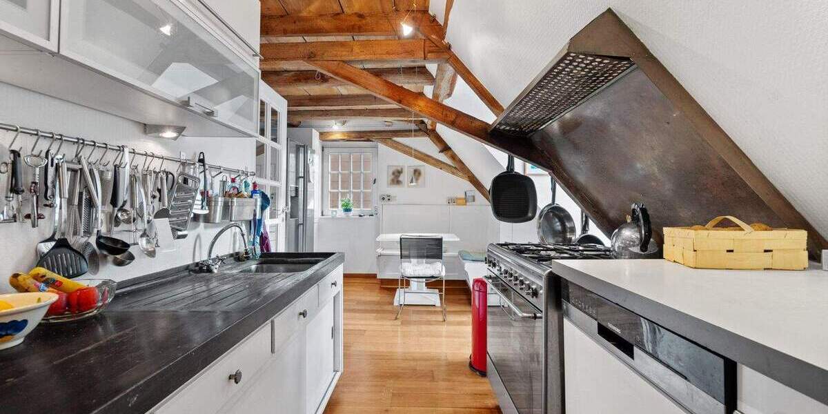 Etagenwohnung Düsseldorf Urdenbach - 5 Zimmer, 210 m&sup2;, 850.000&euro; | Angebot:25865301