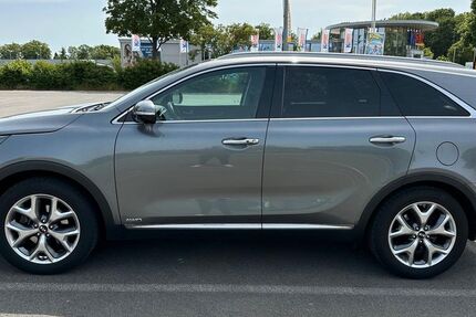 Kia Sorento 205.500 km 14.999 &euro; Krefeld 47798