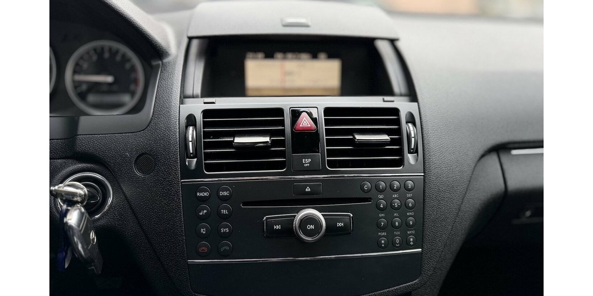 Mercedes-Benz C 180 T Kompressor / 50TKm / el. FH / 1. Hand 50.000 km 11.490 &euro; Mönchengladbach 41066