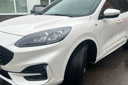 Ford Kuga 151.000 km 17.680 &euro; Düsseldorf 40549