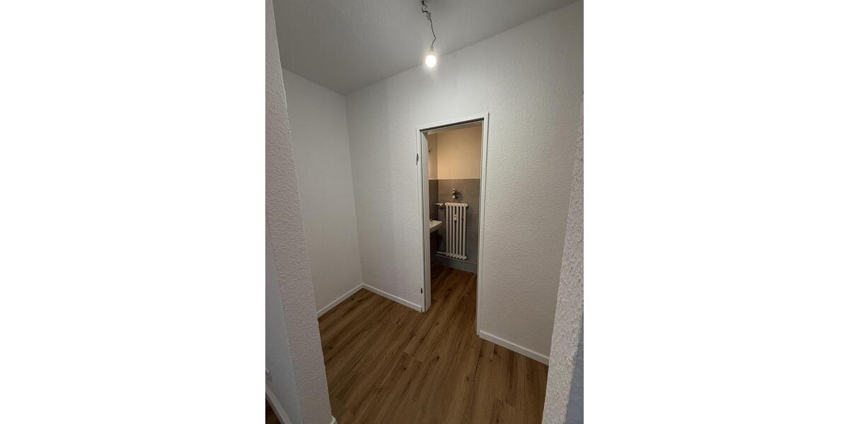 Etagenwohnung Viersen Hülsdonk - 2 Zimmer, 74 m&sup2;, 799&euro; | Angebot:26662006