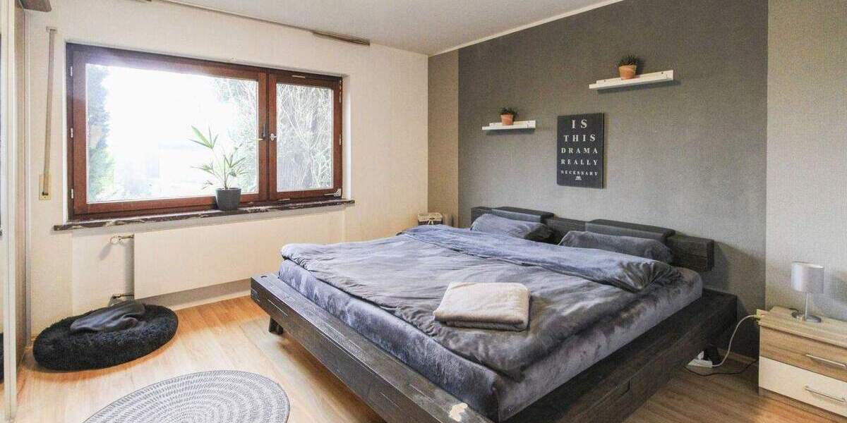 Einfamilienhaus Viersen Dülken - 9 Zimmer, 214 m&sup2;, 595.000&euro; | Angebot:25745512