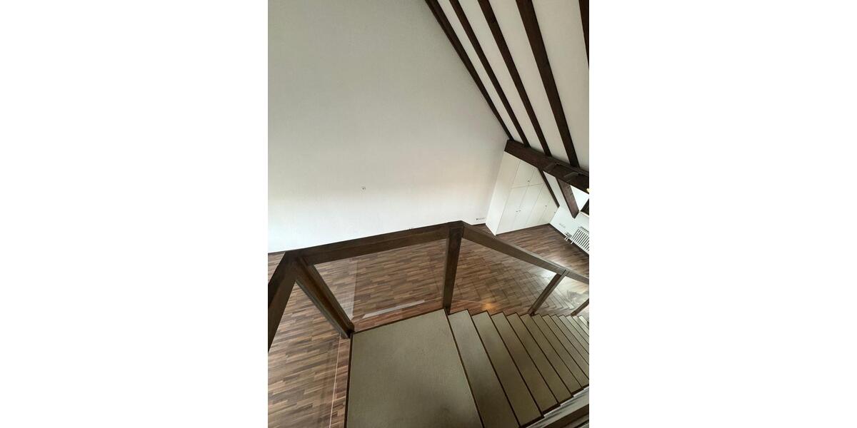 Dachgeschoßwohnung Düsseldorf Pempelfort - 3 Zimmer, 122 m&sup2;, 2.074&euro; | Angebot:25219719