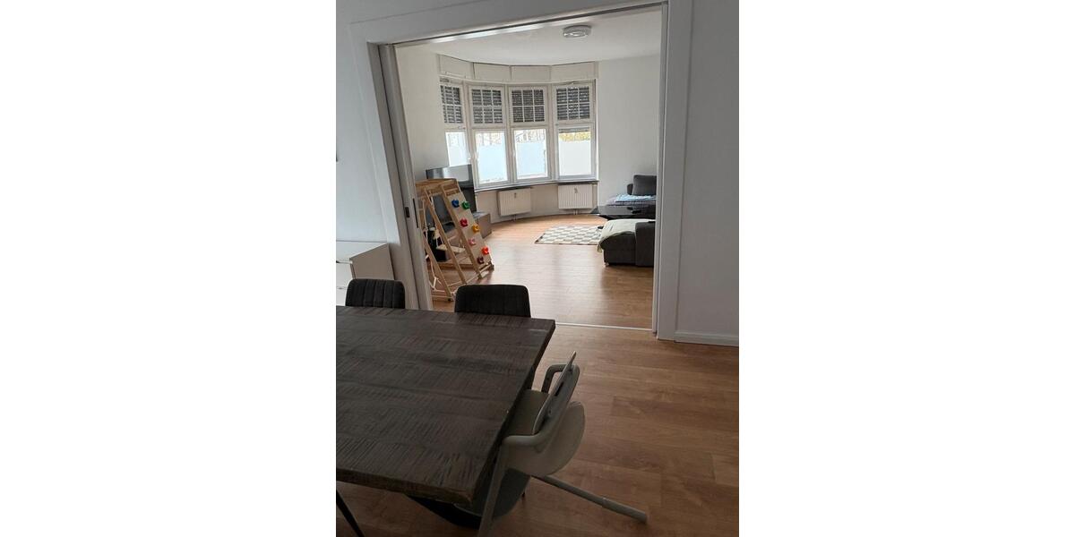 Etagenwohnung Mönchengladbach Nord - 5 Zimmer, 145 m&sup2;, 1.800&euro; | Angebot:26110144
