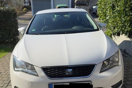 Seat Leon 149.736 km 8.990 &euro; Willich-Schiefbahn 47877