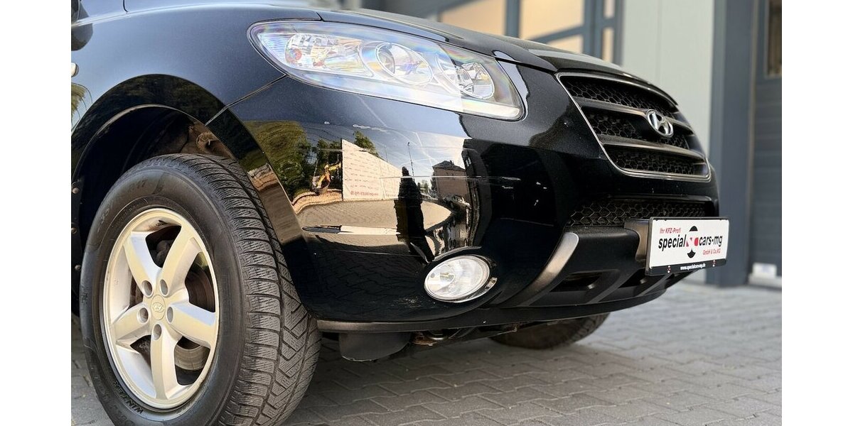 Hyundai Santa Fe 2.0 CRDi Team 08 / Automatik / Allrad 168.000 km 5.900 &euro; Mönchengladbach 41066