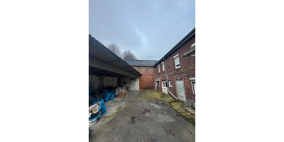 Einfamilienhaus Mönchengladbach Nord - 10 Zimmer, 320 m&sup2;, 389.000&euro; | Angebot:24838517