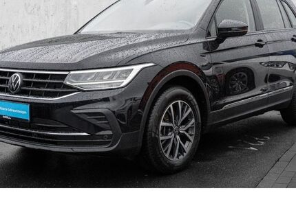 VW Tiguan 58.048 km 28.340 &euro; Düsseldorf 40474