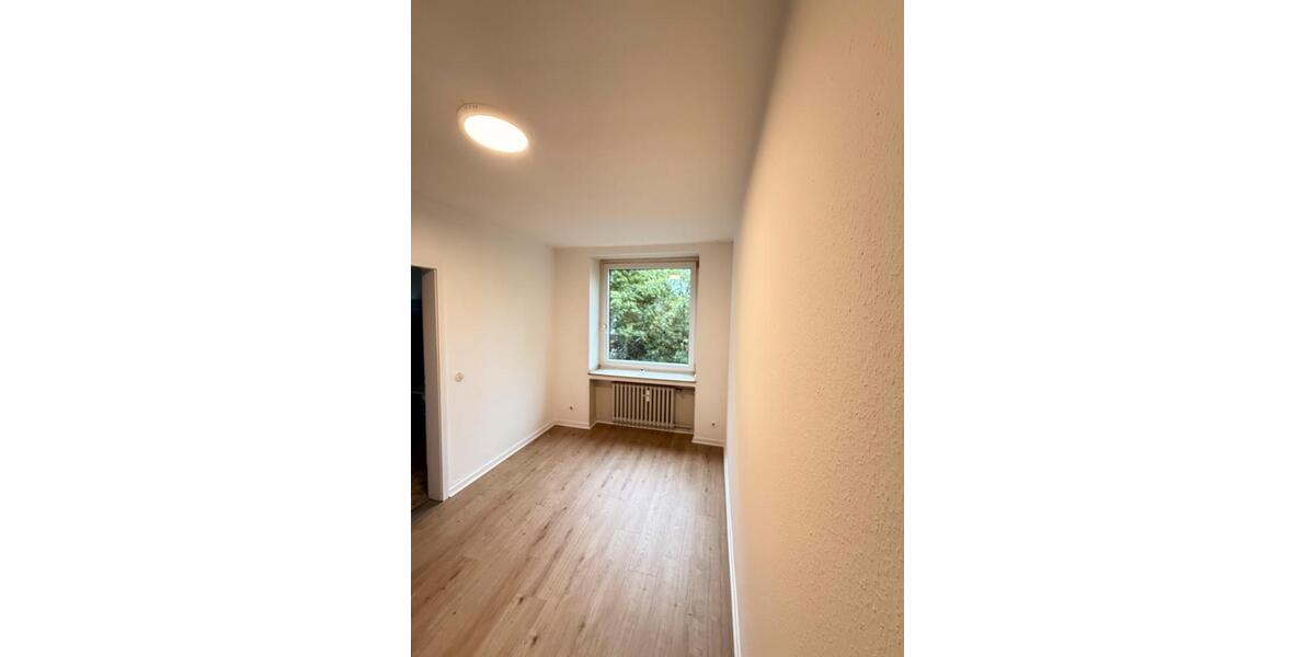 Etagenwohnung Düsseldorf Stadtbezirk 5 - 3 Zimmer, 83 m&sup2;, 1.290&euro; | Angebot:26669613
