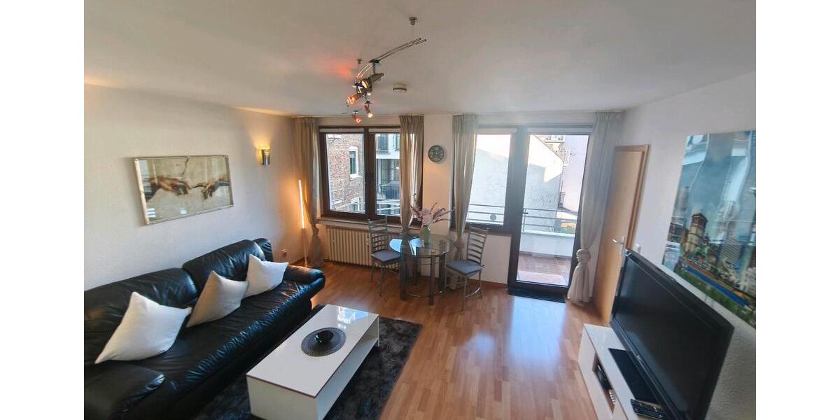 Etagenwohnung Düsseldorf Pempelfort - 1 Zimmer, 36 m&sup2;, 1.200&euro; | Angebot:25047333