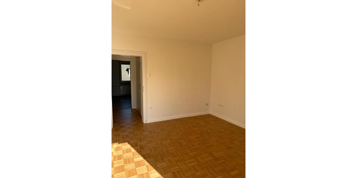 Etagenwohnung Duisburg Essenberg - 3 Zimmer, 65 m&sup2;, 650&euro; | Angebot:26020326