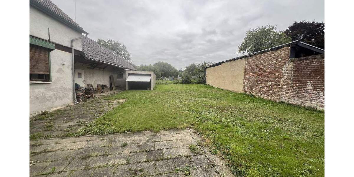 Einfamilienhaus Mönchengladbach-Wickrathberg Wickrathberg - 8 Zimmer, 200 m&sup2;, 270.000&euro; | Angebot:25703873