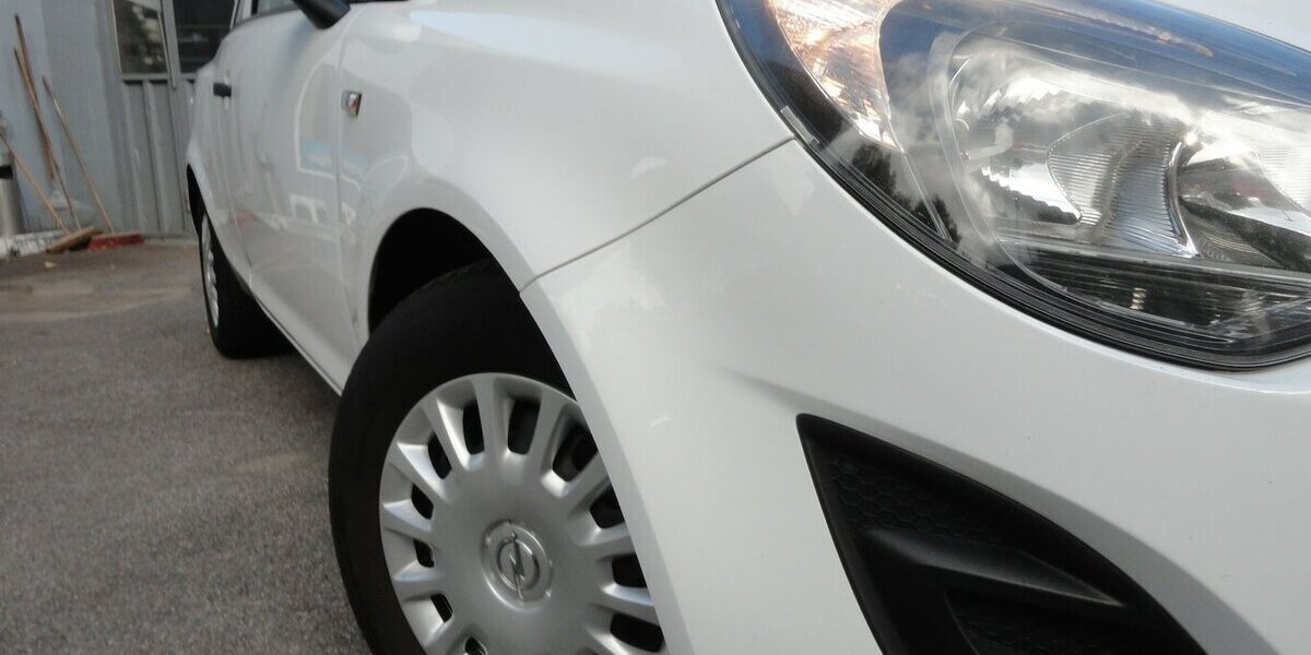 Opel Corsa Selection Klima Kette+TÜV neu S.heft 179.000 km 3.700 &euro; Neuss 41462