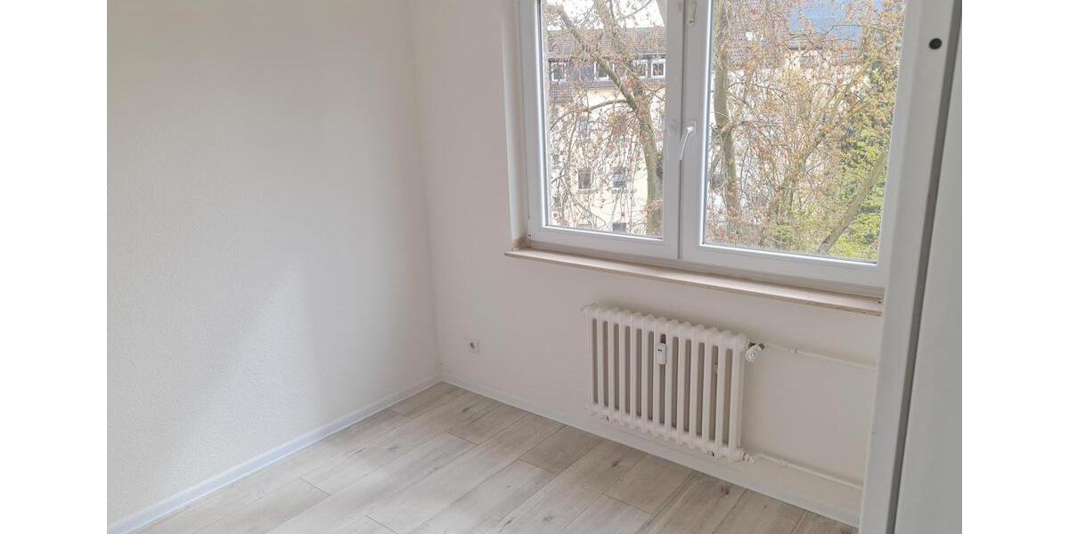 Etagenwohnung Duisburg Hamborn - 4 Zimmer, 82 m&sup2;, 558&euro; | Angebot:26008877