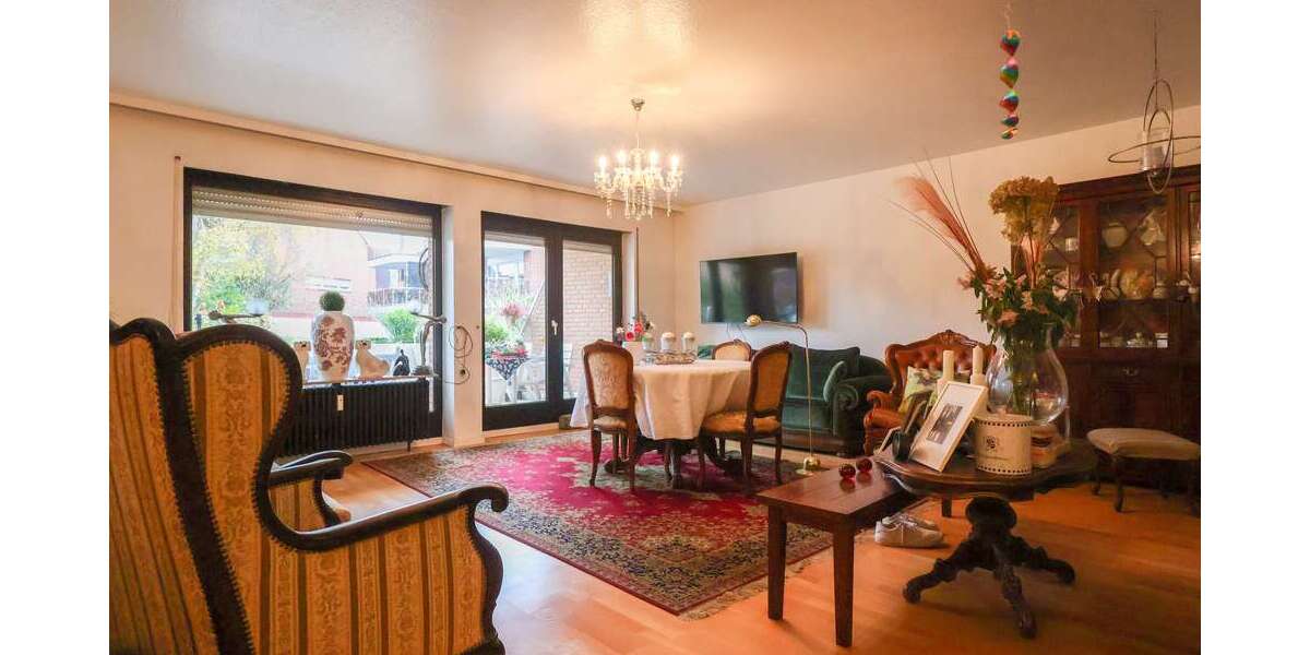 Etagenwohnung Mönchengladbach Süd - 3 Zimmer, 95 m&sup2;, 325.000&euro; | Angebot:24696879