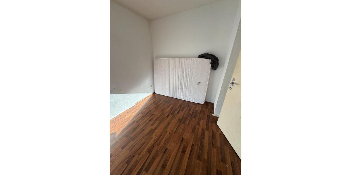 Dachgeschoßwohnung Duisburg Duisburg-Mitte - 2 Zimmer, 65 m&sup2;, 776&euro; | Angebot:25510489